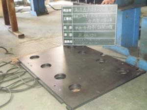 製作状況（孔加工）